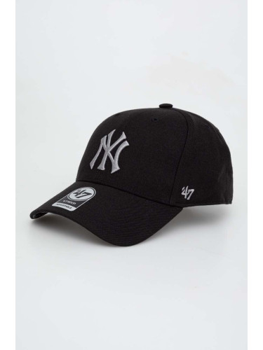 Шапка с козирка 47 brand MLB New York Yankees в черно с апликация