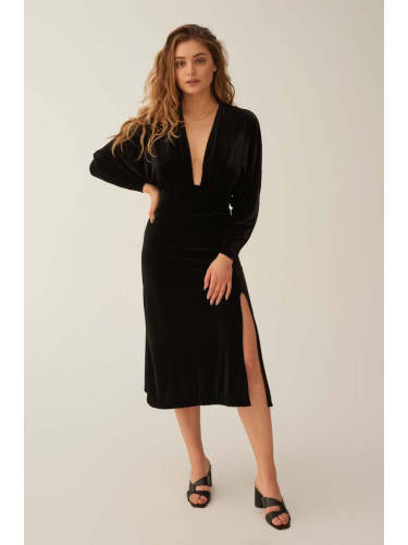 Рокля Undress Code 477 Date Night Midi Dress Black в черно среднодълга със стандартна кройка