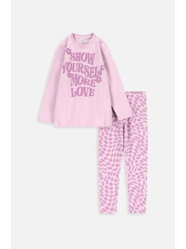 Детска памучна пижама Coccodrillo в розово с десен