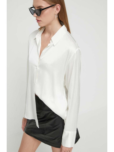 Риза Abercrombie & Fitch дамска в бежово със стандартна кройка с класическа яка