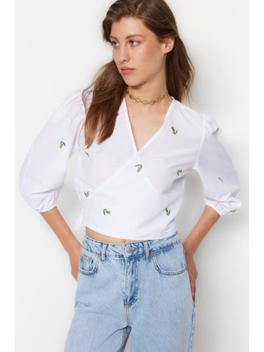 Trendyol Ecru Embroidered Double Breasted Woven Blouse