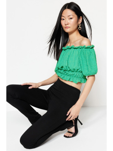 Trendyol Green Carmen Collar Crepe Crop Knitted Blouse