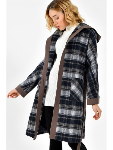 Дамско палто. dewberry