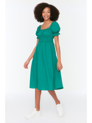 Дамска рокля. Trendyol