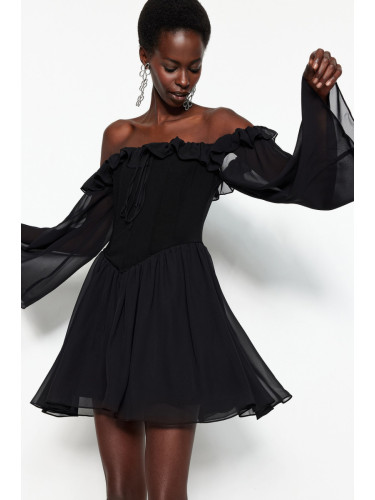 Дамска рокля. Trendyol