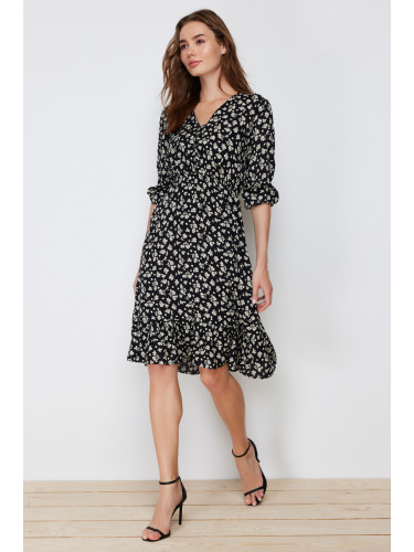Дамска рокля  Trendyol Floral Patterned