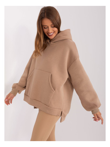 Dark beige oversize kangaroo sweatshirt with insulation