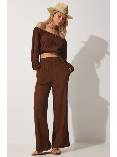 Happiness İstanbul Women's Brown Carmen Collar Crop Blouse, Pants Linen Suit