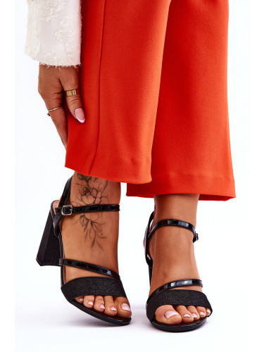 VINCEZA Гланцови сандали на висок ток Черни Alicia