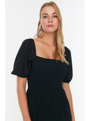 Дамска рокля  Trendyol Midi