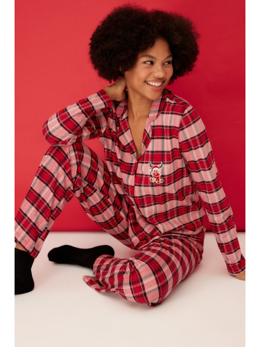 Trendyol Red Plaid Deer Embroidery Detailed Tshirt-Pants Knitted Pajama Set