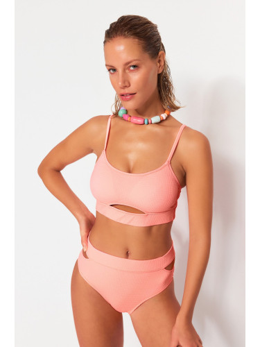 Дамски бански горнище Trendyol Cutout