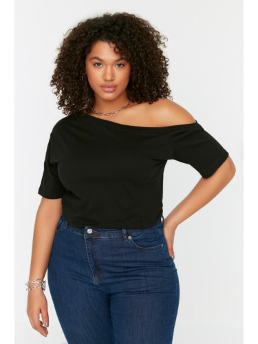 Дамска блуза Trendyol Low Shoulder