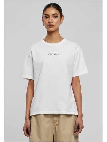 I don't put a white T-shirt