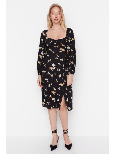 Trendyol черна цепка рокля