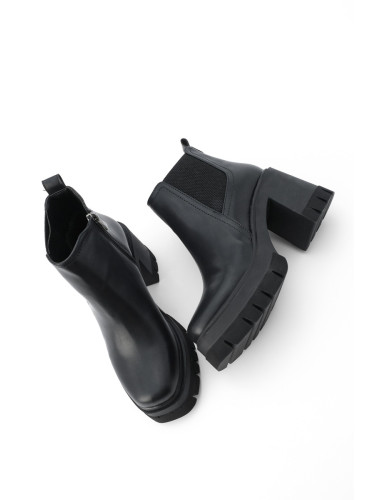 Marjin Women's Zippered Elastic Detail Heeled Boots Veros Black.