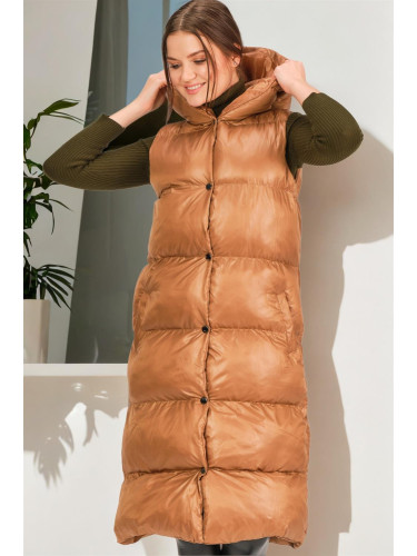 Z6734 DEWBERRY XEXESE WOMEN'S VEST-FLAT CAMEL