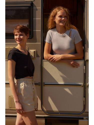 Дамски къси панталони Trendyol Denim