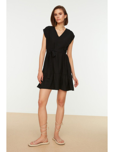 Дамска рокля. Trendyol