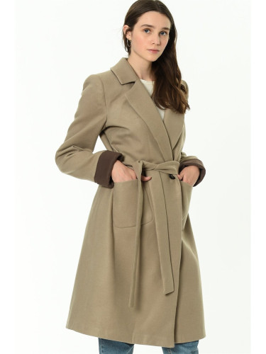 Дамско палто dewberry
