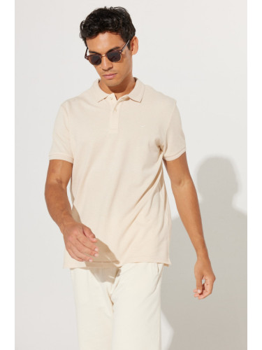 ALTINYILDIZ CLASSICS Мъжка бежово-екрю Slim Fit Slim Fit Polo Neck 100% памучна тениска с къс ръкав.