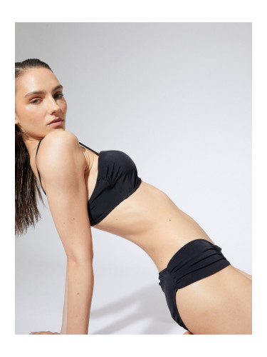 Долнище на бикини Koton с детайли отстрани.