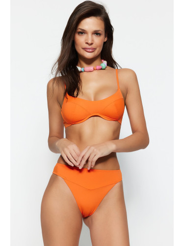 Дамски бански - горна част. Trendyol