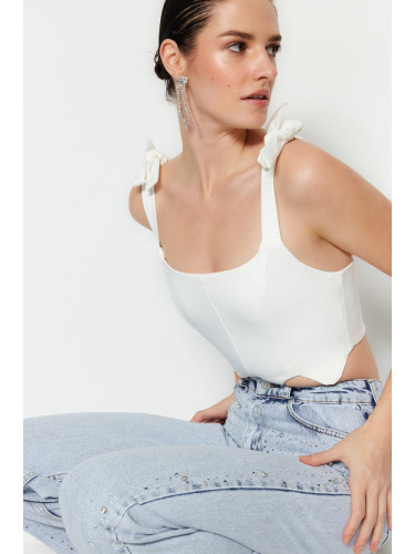 Дамски топ. Trendyol Ecru