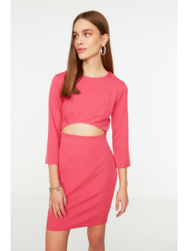 Trendyol Fuchsia изрязани подробни тъкани рокля