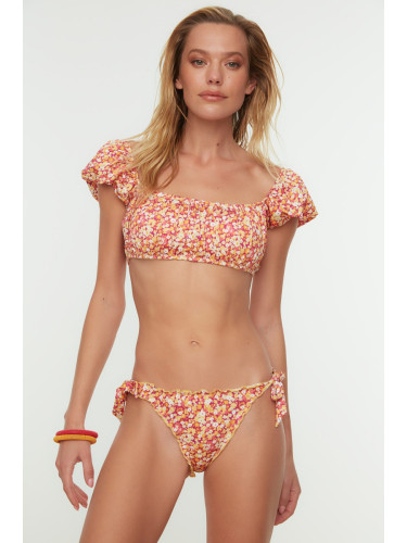 Trendyol хрупкави розови бикини дъна с вратовръзка подробни