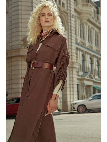 Trendyol Регулируеми подробни ръкави с кафяв колан, тъкани памучна риза рокля