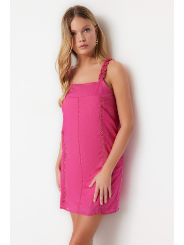 Trendyol розова права кройка мини рокля с тъкани подплата и дантела детайл