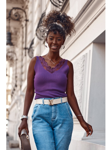 Ribbed top with plum lace