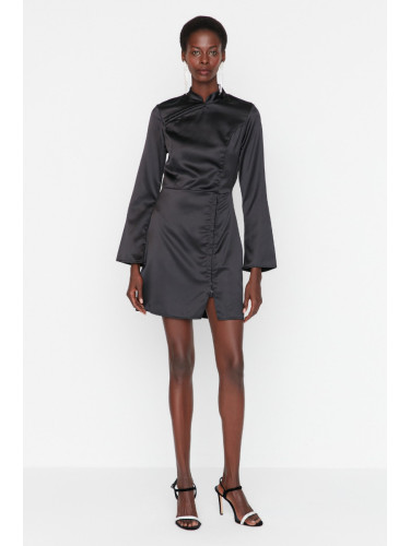 Дамска рокля. Trendyol