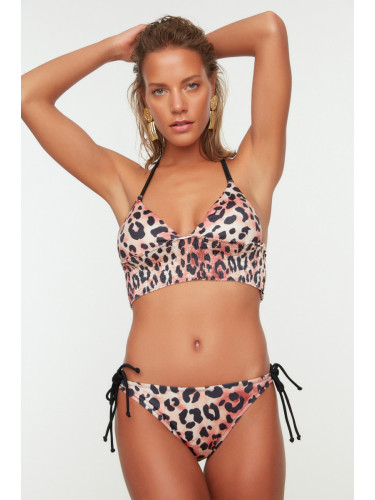 Дамски бикини. Trendyol Detailed