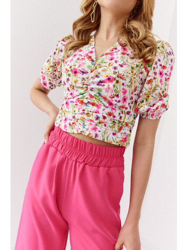 Short lady's blouse with floral print, cream and amaranth