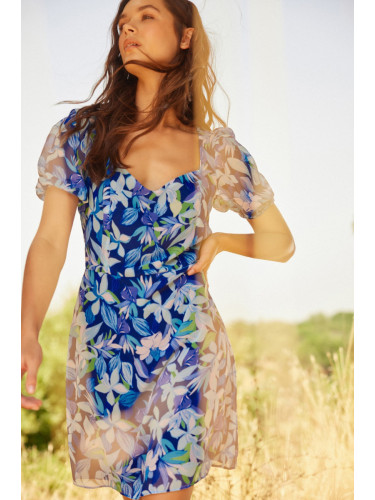 Дамска рокля. Trendyol Floral