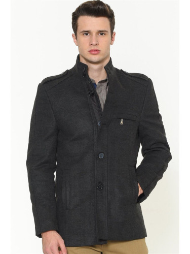 Мъжко палто. dewberry