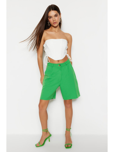 Trendyol Green Pocket Regular Fit Woven Shorts