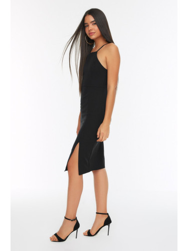 Дамска рокля. Trendyol