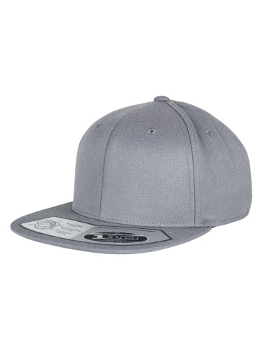 110 Fitted Snapback grey