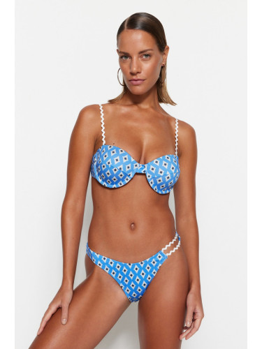Trendyol геометрични шарени нормален крак бикини дъното
