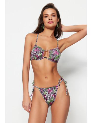 Trendyol флорални шарени вратовръзка високо крак бикини дъното
