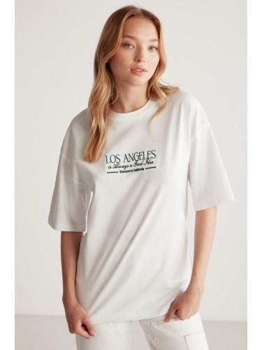 GRIMELANGE Janna Women's Crew Neck Oversize 100% Cotton Printed White / Green T-shirt