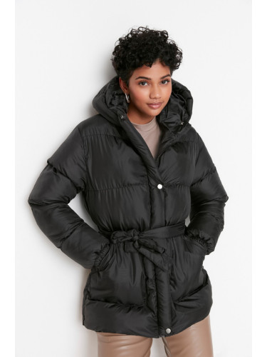 Дамско яке. Trendyol