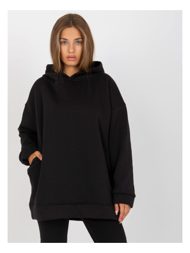 Basic black sweatshirt with pockets