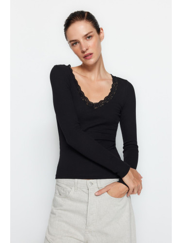 Trendyol Black V-Neck Lace Detailed Ribbed Fitted Cotton Stretchy Knitted Blouse