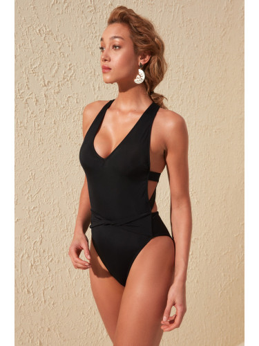 Дамски бански костюм. Trendyol Detailed