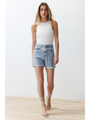 Дамски къси панталони Trendyol Denim