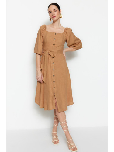 Дамска рокля. Trendyol